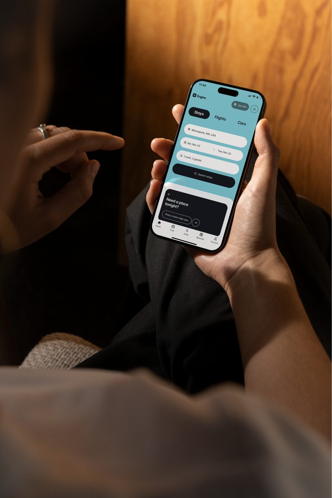 Engine mobile lodging search for team hotels